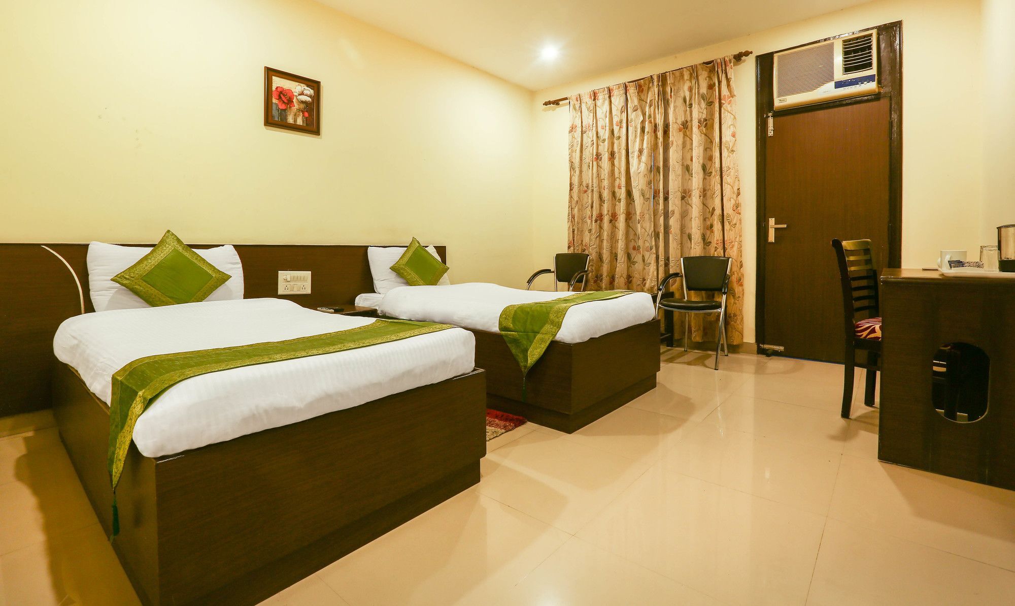 Treebo Trend Gk Conifer Hotel Dharamshala Exterior photo