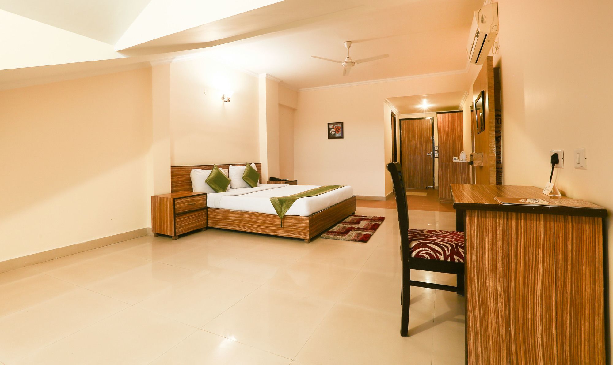 Treebo Trend Gk Conifer Hotel Dharamshala Exterior photo